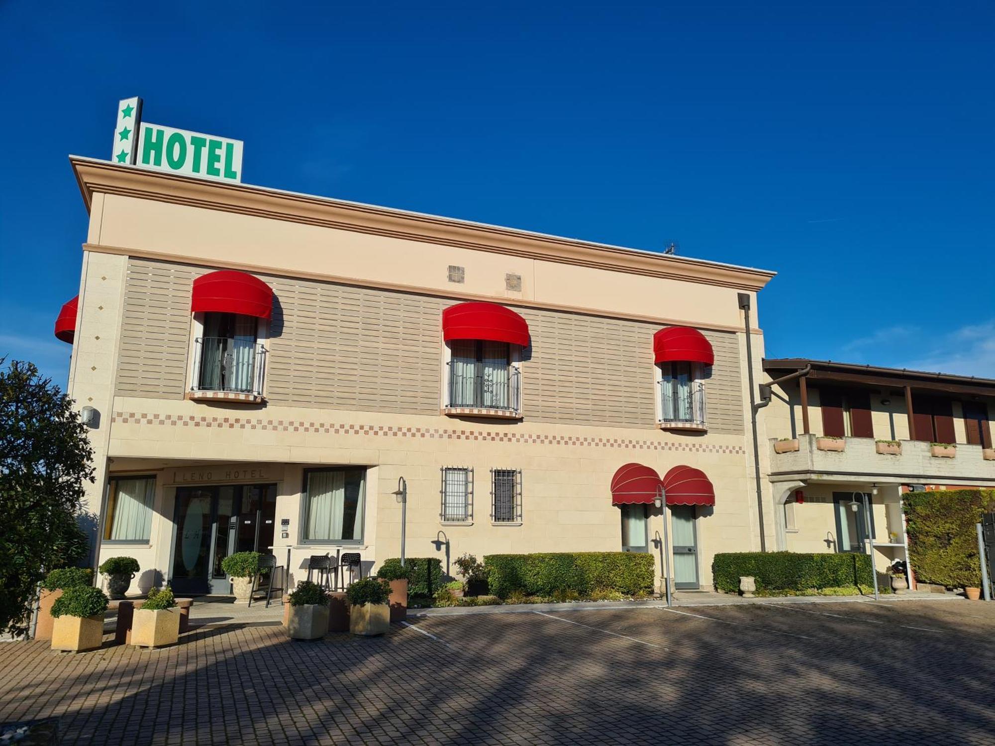 Hotel Lenotel Exterior foto